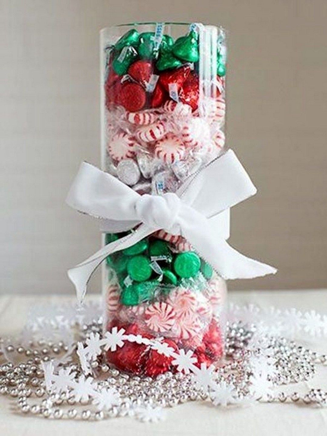 36 BEST Homemade Christmas Decorations & Craft Ideas! -   13 holiday Party decorations ideas