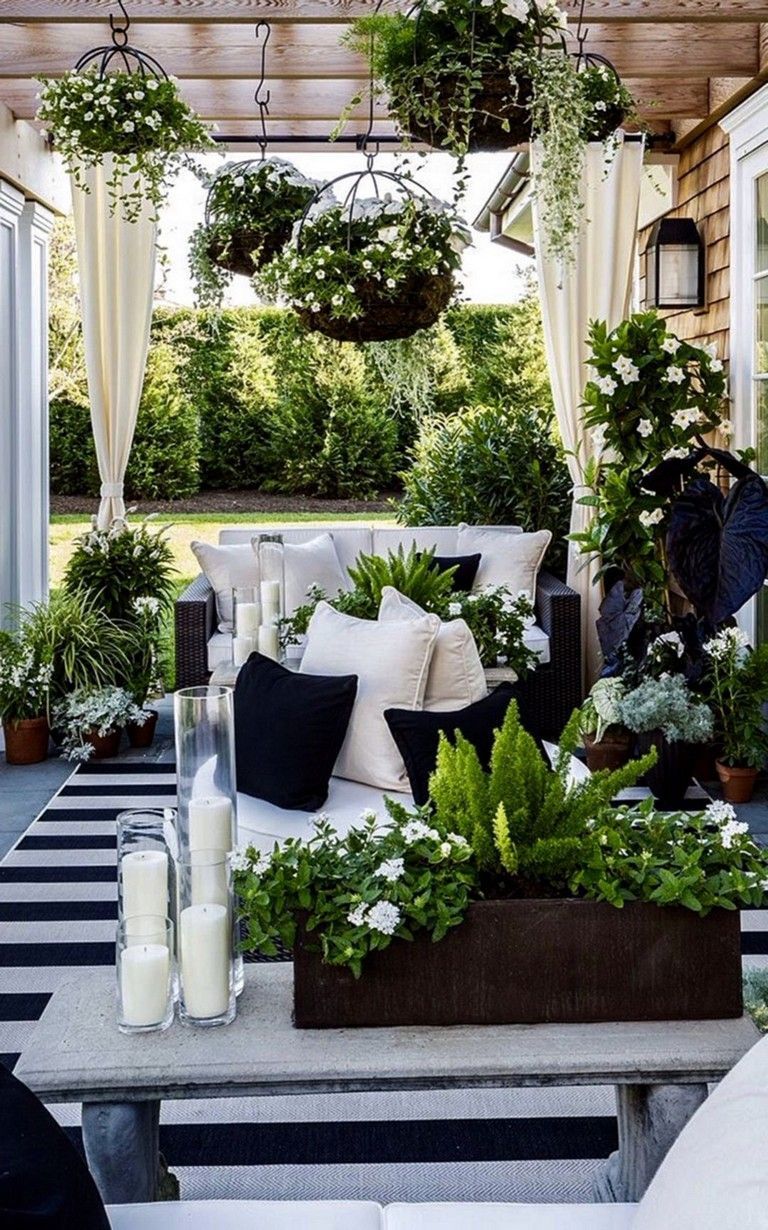34+ Stuning Sweet Black And White Decor Color Ideas -   14 planting Room outdoor ideas