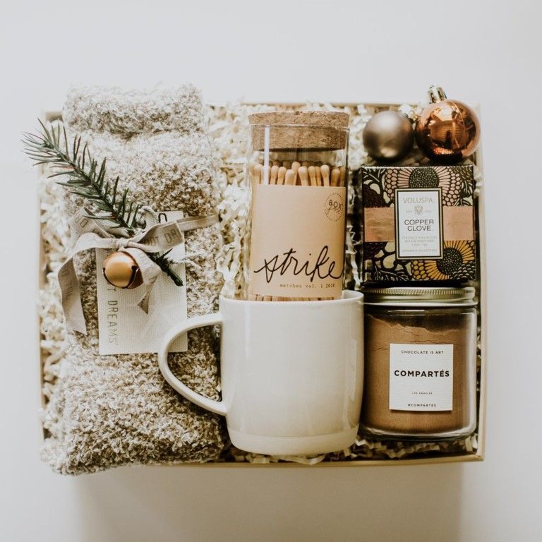 13 Unique Holiday Party Gift Ideas for Hosts -   17 holiday Gifts box ideas