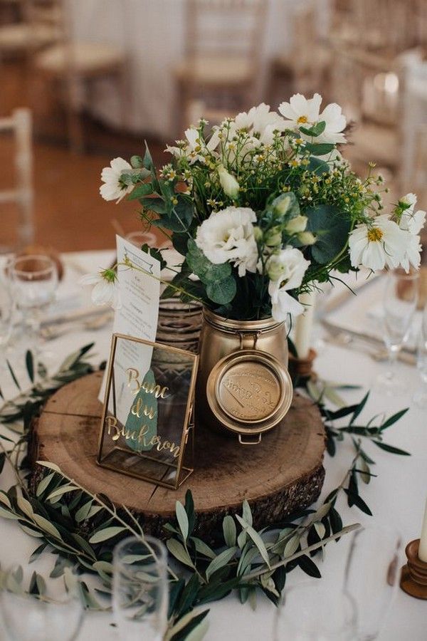 18 Chic Rustic Wedding Centerpieces with Tree Stumps -   17 wedding Flowers table ideas