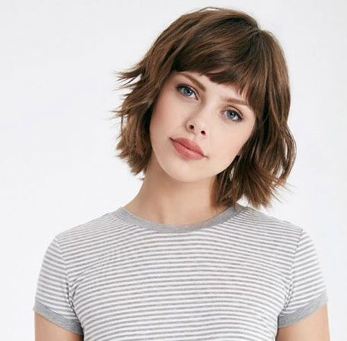 28 Amazing Short Hairstyles With Bangs That Are Just Brilliant -   20 hairstyles Fringe bob ideas