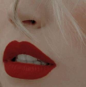 5 makeup Red aesthetic ideas