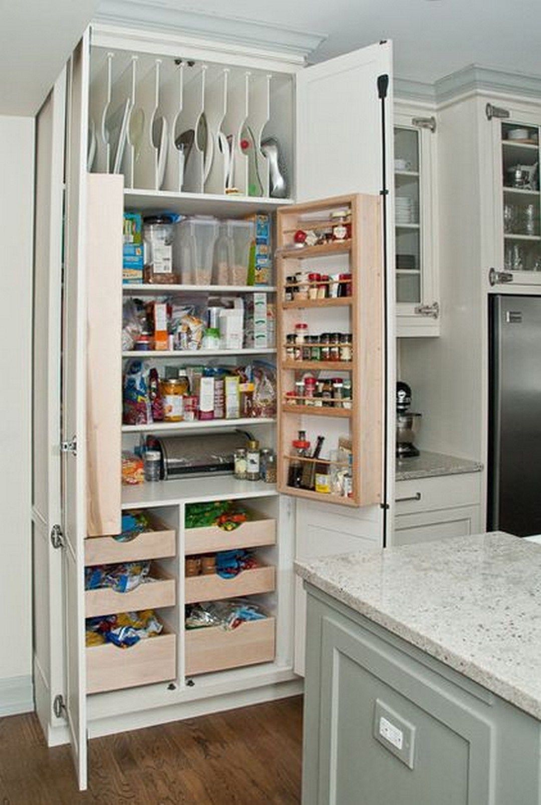 25 How To Fit A Small Pantry In New Kitchen (16) -   11 fitness Room pantries ideas