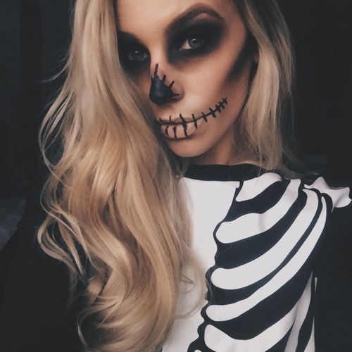 100 Halloween Makeup Looks That Are Creepy Yet Cute -   11 makeup Halloween zumbi ideas