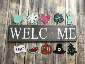 Interchangeable holiday signs -   16 holiday Signs vinyls ideas