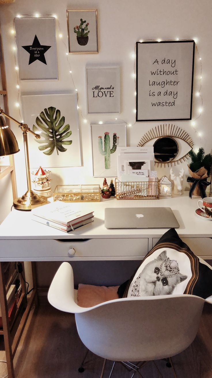 Sandra Bendre desk- home decor- dressing room -   17 room decor Lights desks ideas