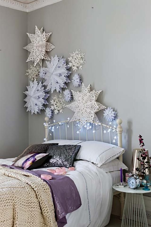 17 Magical Paper Snowflake Craft Projects -   18 room decor Christmas paper snowflakes ideas