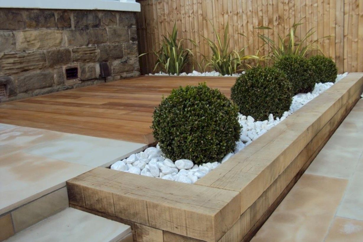 55+ Brilliant Ideas Small Decked Garden -   7 garden design Sleepers woods ideas