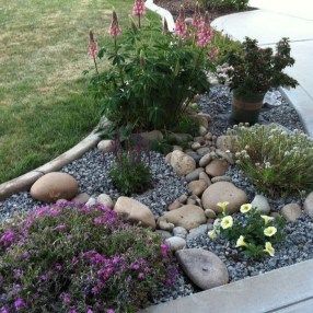 41 Lovely River Rocks Ideas for Front Yard Landscapes - -   10 garden design Rock yard landscaping ideas