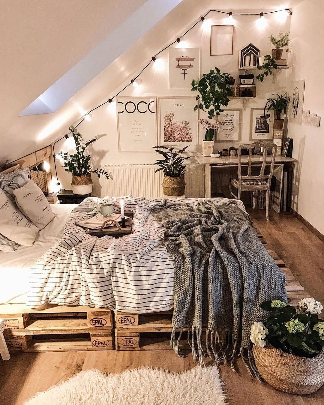 Unbelievable Plans for Boho Bedroom -   10 room decor Boho plants ideas