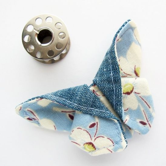 Tiny Origami Fabric Butterfly by michellepatterns.com -   11 fabric crafts scraps quilt ideas