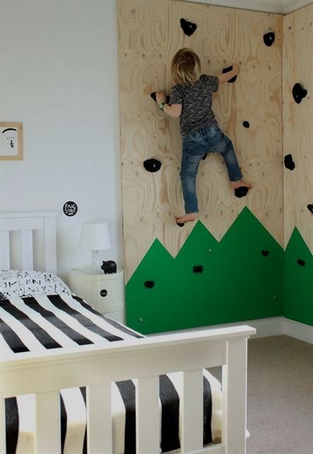 Indoor climbing wall for an outdoors-themed bedroom -   16 room decor Kids climbing wall ideas