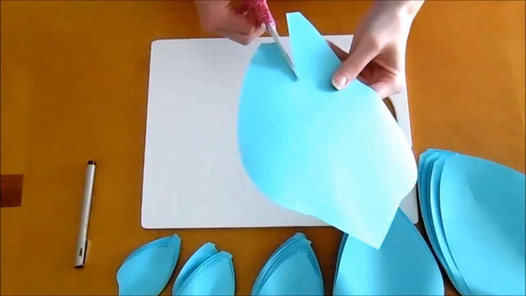 Lucy Giant Flower Template -   17 diy projects Tutorials paper flowers ideas