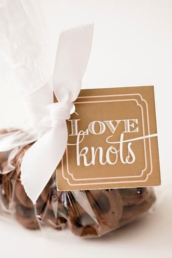 17 wedding Favors chocolate ideas