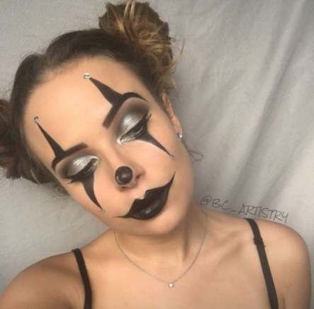 New makeup halloween pretty clown ideas -   5 makeup Halloween zumbi ideas