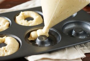 How To Make Baked Doughnuts -   8 desserts Mini baked donuts ideas