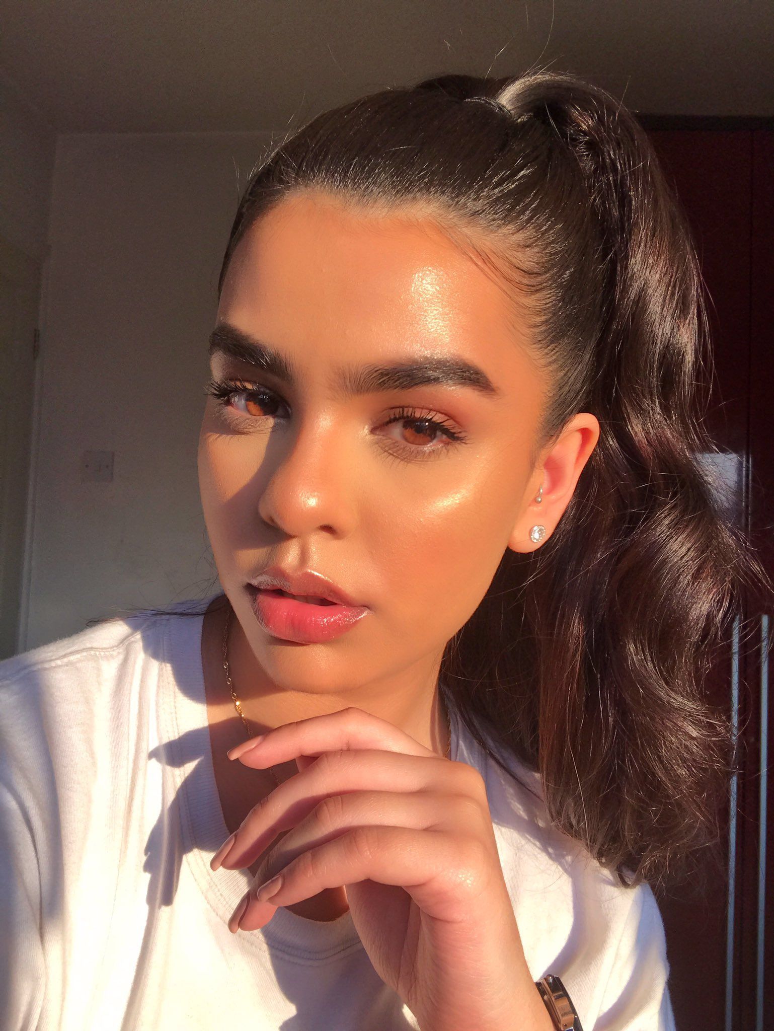 Shailee Zala On In 2019 Babes Ll Natural Glow Makeup Glowy -   10 makeup Inspo glowy ideas