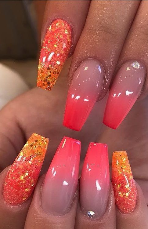 58+ Stylish and Bright Summer Nail Design Colors and Ideas Part 49 -   12 bright holiday Nails ideas