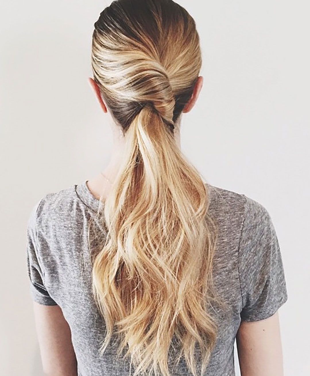 Ponytail Hairstyles  5 Easy Ponytail Looks For The Work Week -   12 hairstyles Wavy pony tails ideas