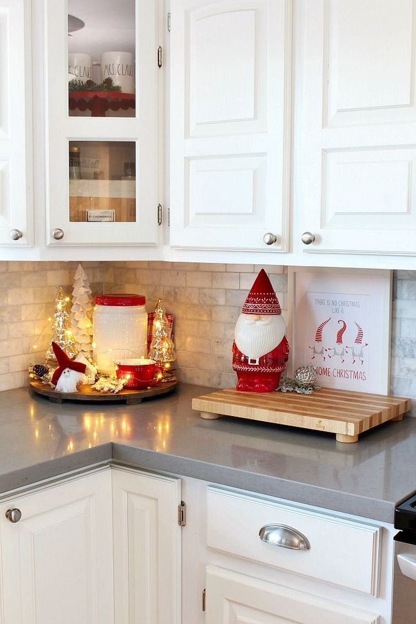 52 Awesome Kitchen Christmas Decor For To Make Cooking More Fun -   12 holiday Decorations kitchen ideas