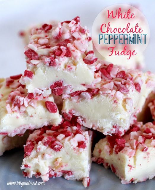 The Easiest White Chocolate Peppermint Fudge -   12 holiday Mood white chocolate ideas