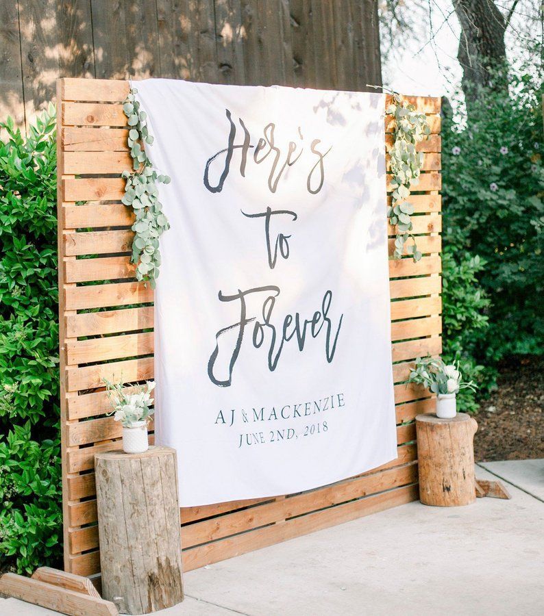 12 wedding Forest backdrop ideas