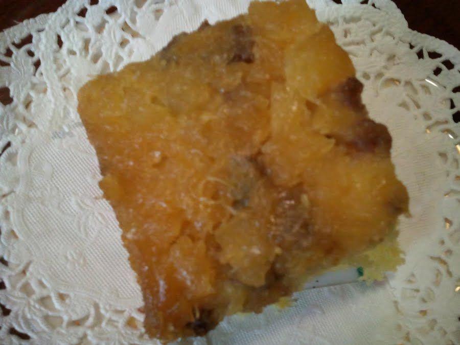 Crushed pineapple upside down cake -   13 cake Poke crushed pineapple ideas