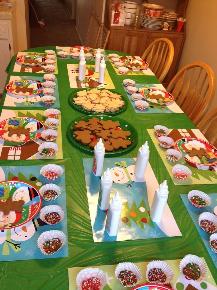 Our Girl Scout holiday cookie decorating party! We had so much fun! Could tie this into a Service Project for the Considerate and Caring petal -   13 girl scout holiday Crafts ideas
