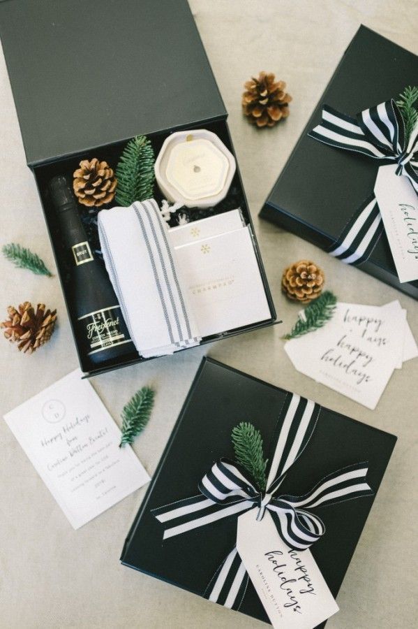 Official Guide to Sending Corporate Holiday Gifts to Clients -   13 holiday Gifts photography ideas