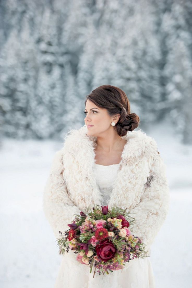 13 wedding Winter photography ideas