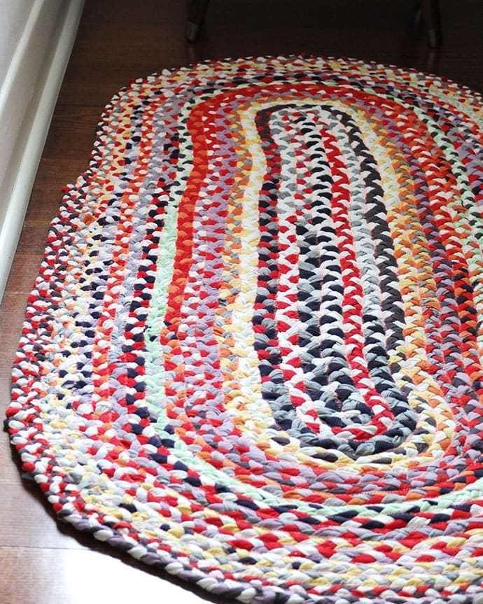 7 Ways to Make a Rag Rug from old Clothes -   14 DIY Clothes Shirts rag rugs ideas