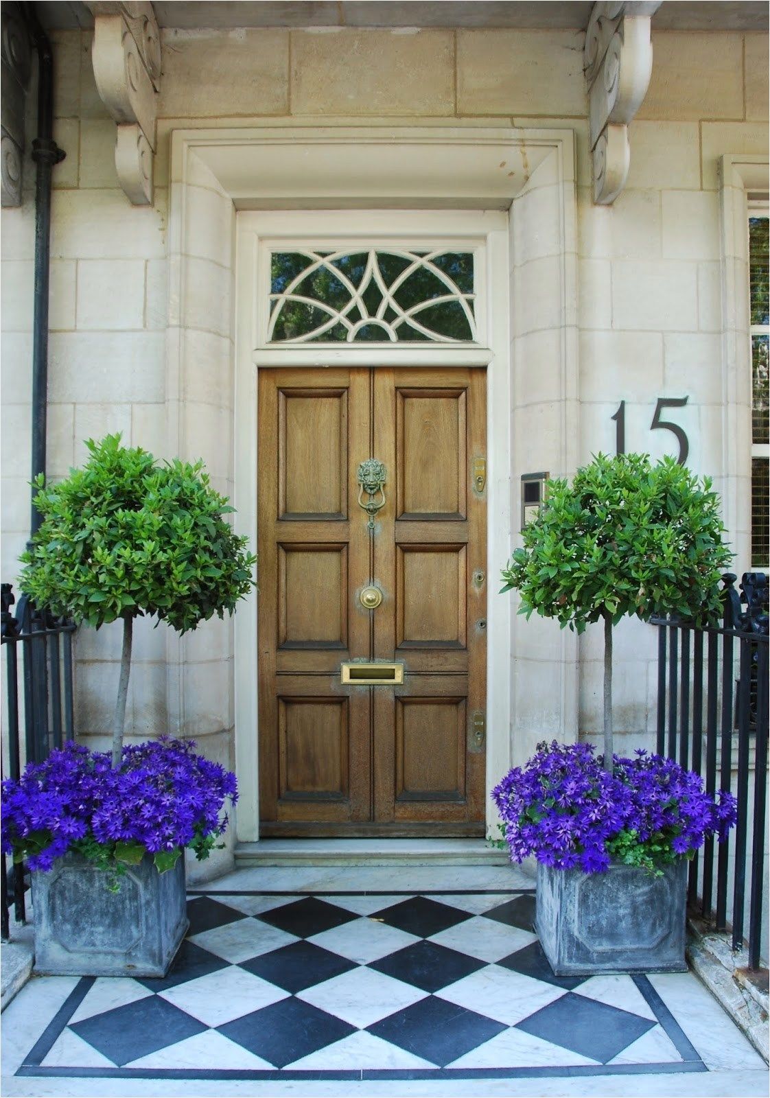 Outdoor Potted Plant Entryway Ideas June 2020 Best Front Doors -   14 planting Outdoor front doors ideas