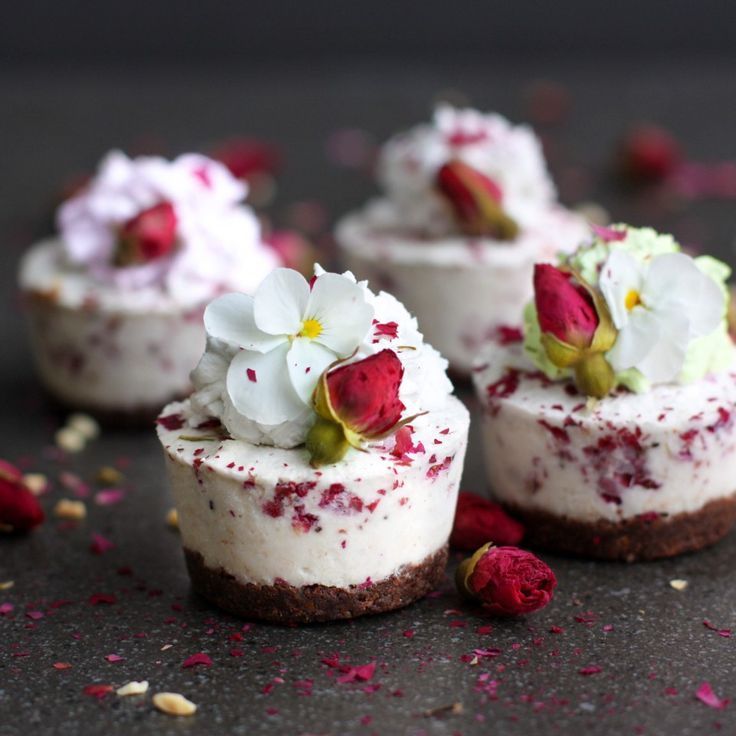 Nine Amazing Raw Vegan Desserts -   15 desserts Mini raw vegan ideas