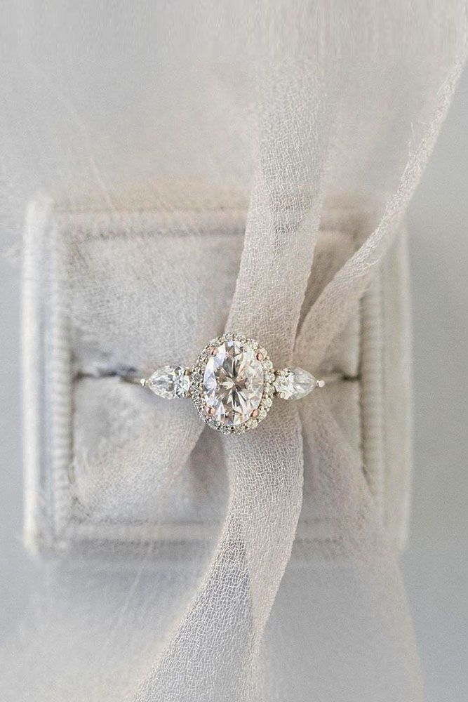 27 Oval Engagement Rings That Every Girl Dreams -   15 wedding Inspiration rings ideas