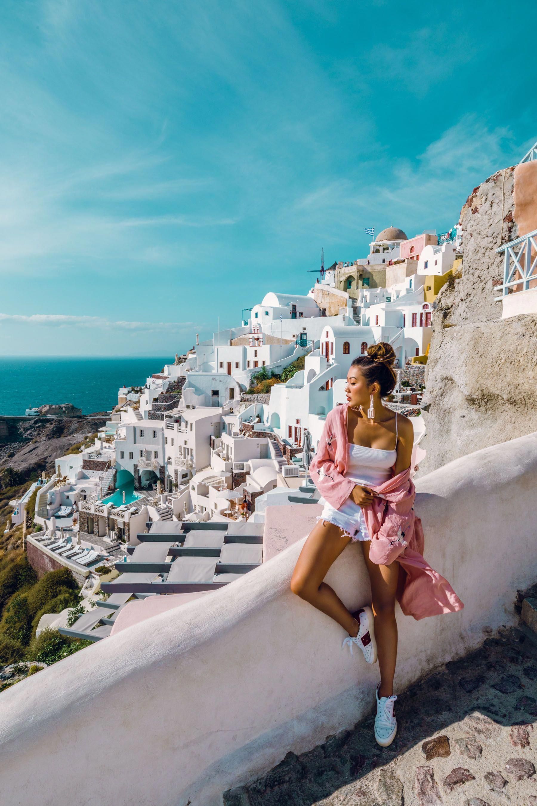 GREECE TRAVEL GUIDE: THE SECRETS OF MYKONOS & SANTORINI -   16 holiday Pictures vacations ideas