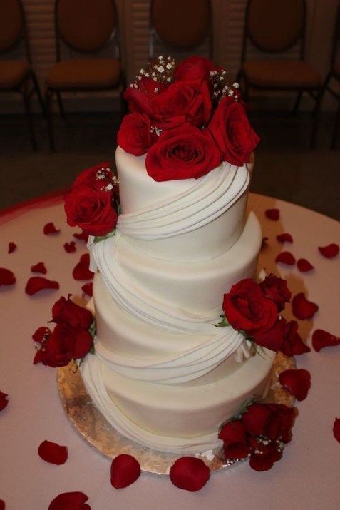 55 Beautiful Red And Silver Wedding Cakes Everybody Will Love -   16 wedding Cakes red ideas