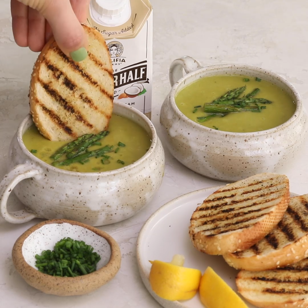 Vegan Asparagus Soup -   17 healthy recipes Soup lunch foods ideas