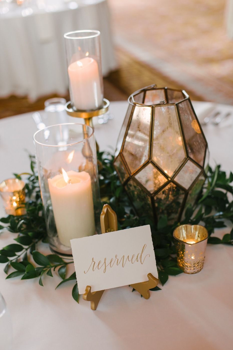 38 Gold Wedding Centerpieces That Really Inspire -   18 wedding DIY gold ideas