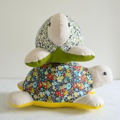 Things to Make with Fat Quarters -   12 fabric crafts Animals fat quarters ideas