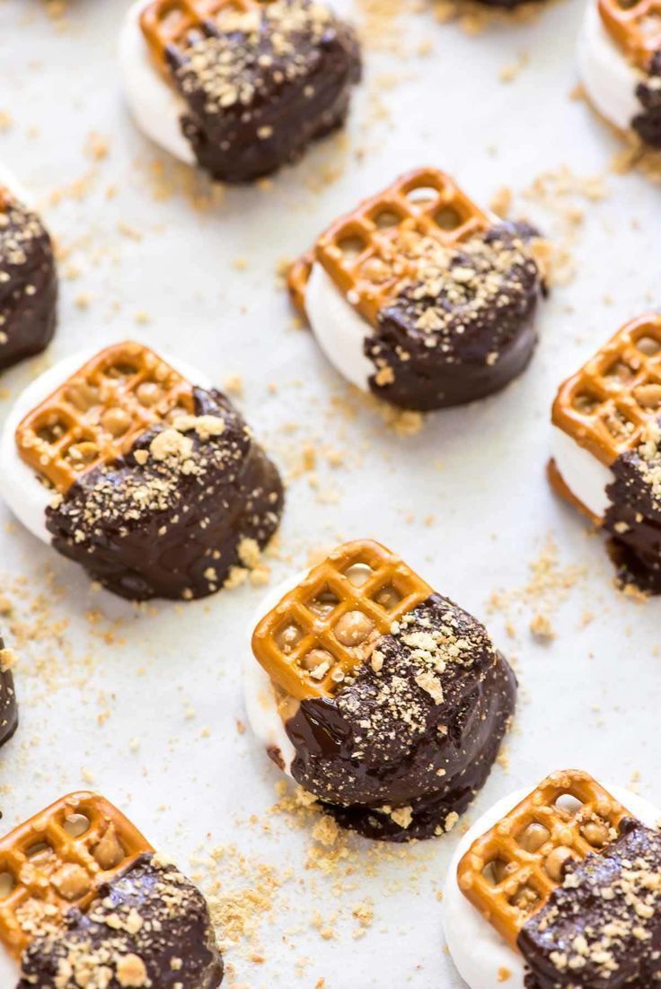 Pretzel S'mores Bites -   14 desserts Plating peanut butter ideas