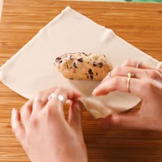 Cookie Dough Egg Rolls -   15 desserts Chocolate delicious ideas
