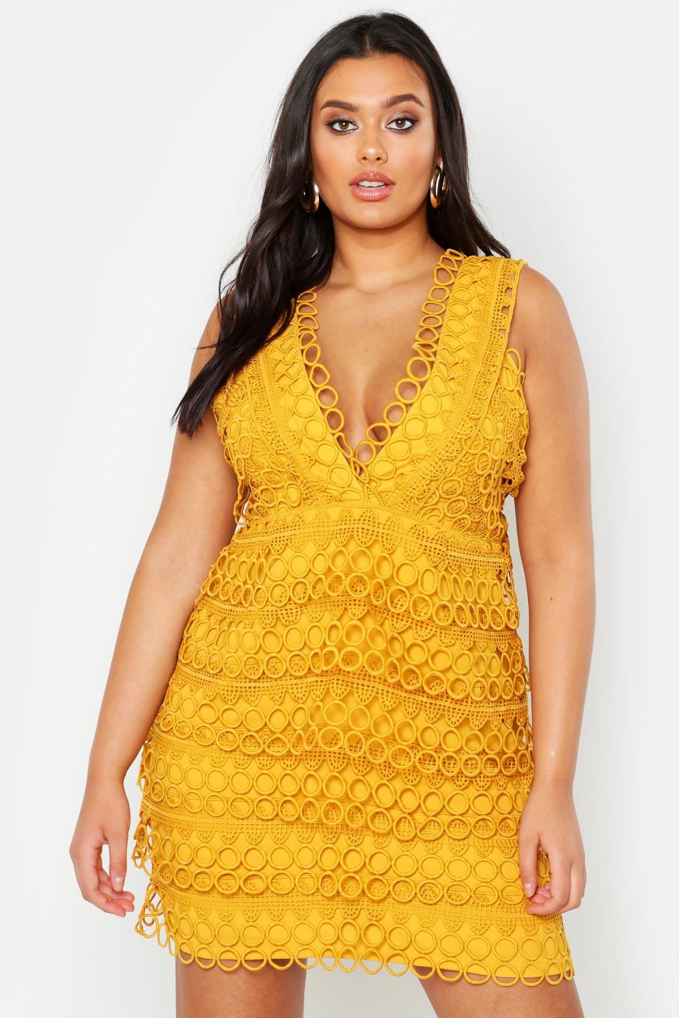 Plus Lace Plunge Neck Panelled Bodycon Dress | Boohoo -   15 dress Yellow plus size ideas