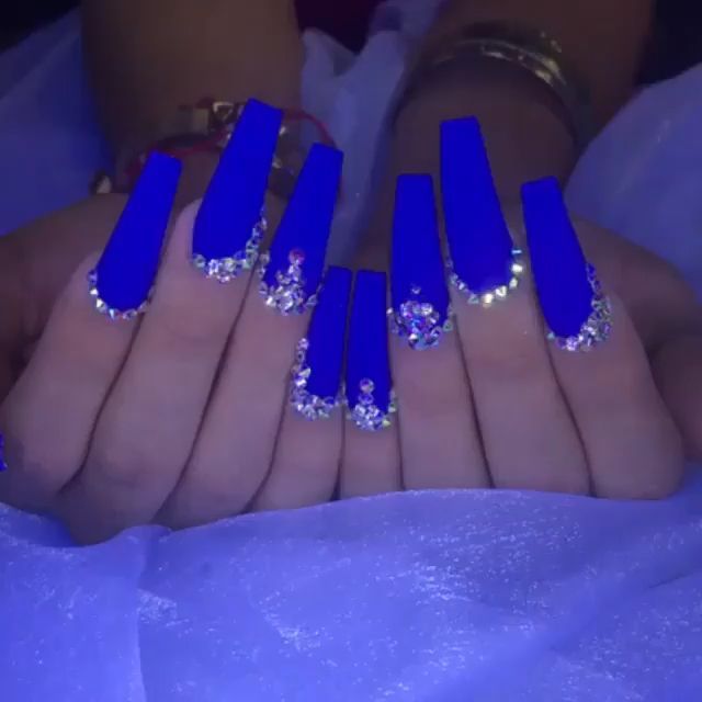 BADDIEPINS123?вќ¤ -   15 hair Blue nail nail ideas