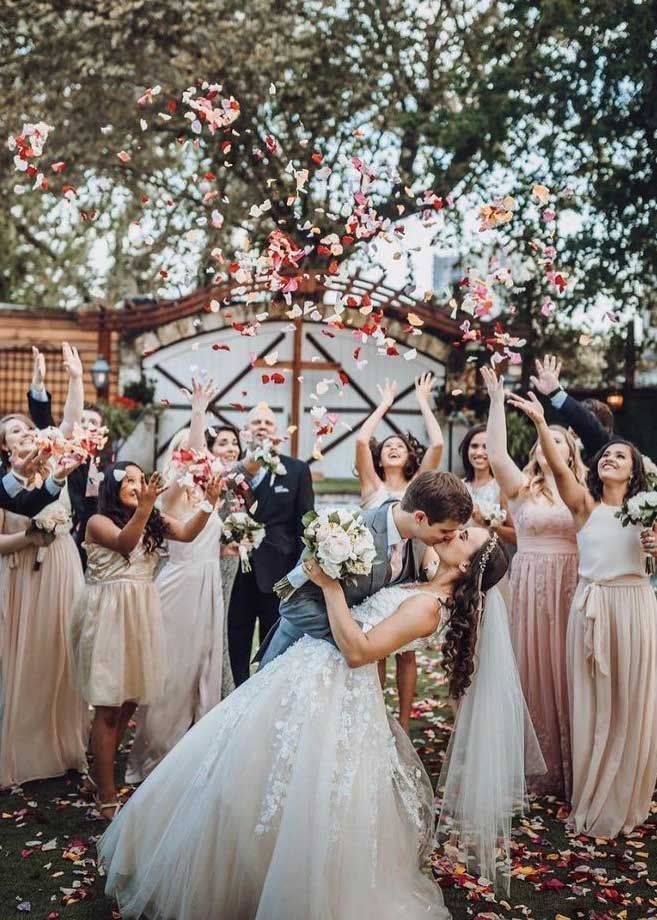 Lovely confetti wedding photos on wedding day -   18 wedding Day pictures ideas