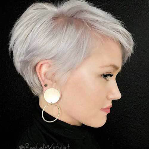 Short Hairstyles for Women Over 40 to Explore New Look - The UnderCut -   14 hairstyles Corto woman ideas