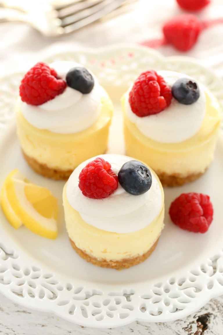 Mini Lemon Cheesecakes -   17 lemon desserts Fancy ideas