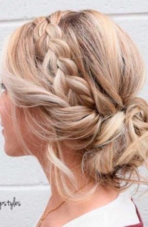 12 hair buns ideas