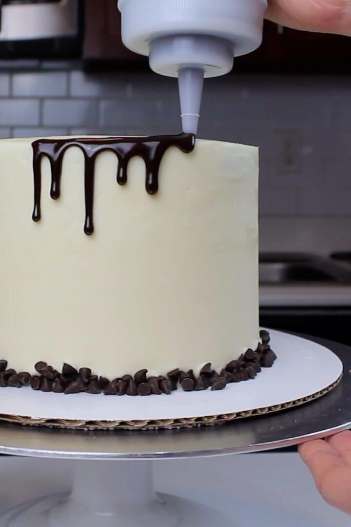 The Easiest Chocolate Drip Recipe - Only 2 Ingredients -   15 cake Chocolate drip ideas