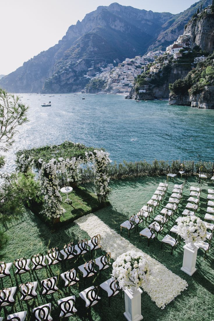 21 Wedding Venues That Are Perfect for a Spring Wedding -   15 wedding Venues mountains ideas