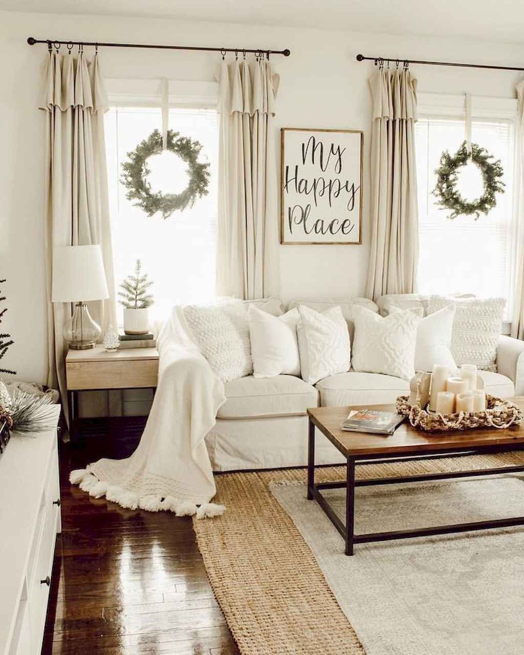 13 beautiful farmhouse living room curtains decor ideas - Wholehomekover -   17 room decor Living curtains ideas